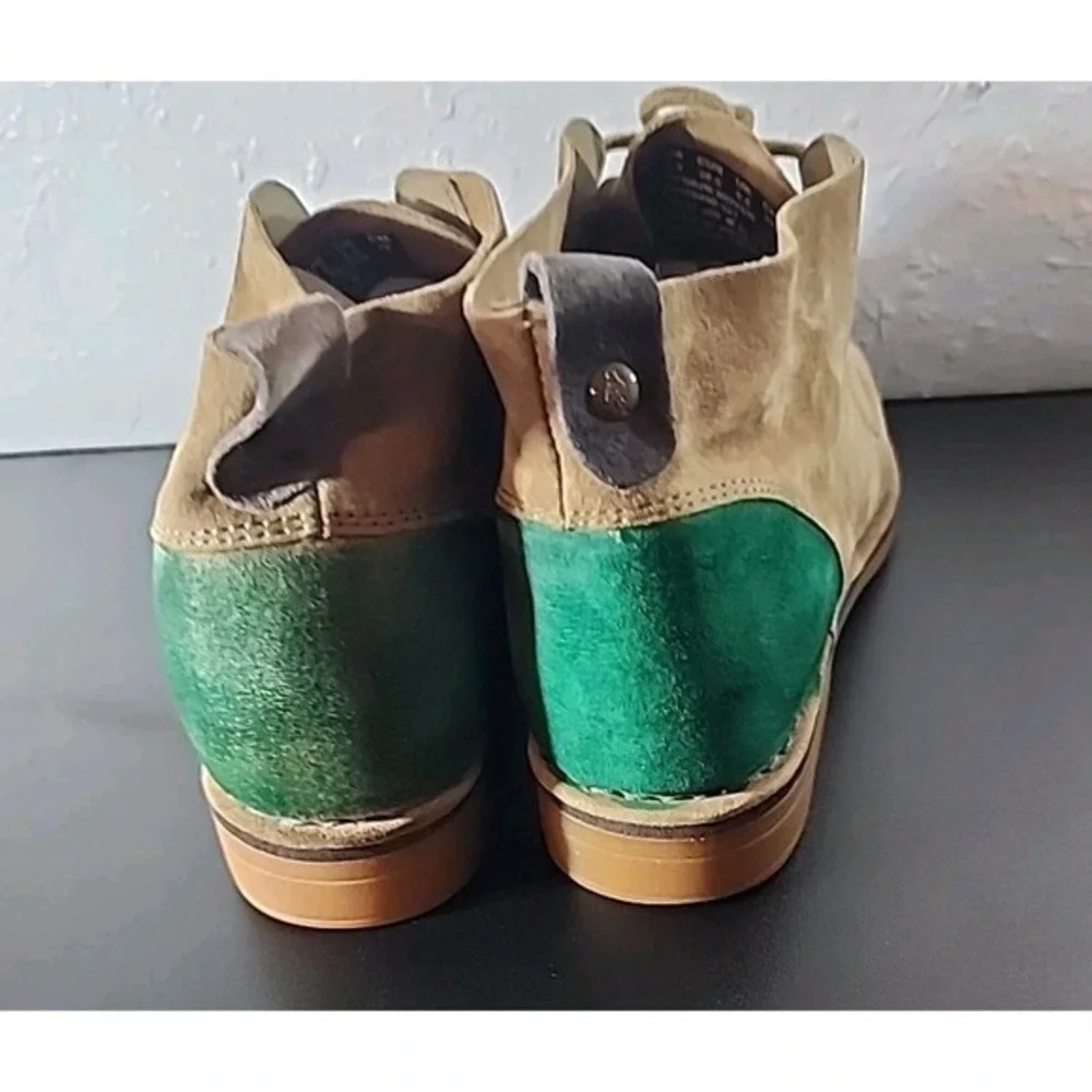 Hush Puppies Women's Beige/green‎ Chukka Boot Size 7.5 Very Good Condition